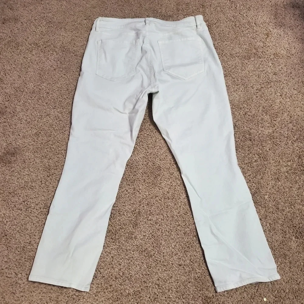 Ann Taylor Loft Women's Curvy Kick Crop Jean 30/10